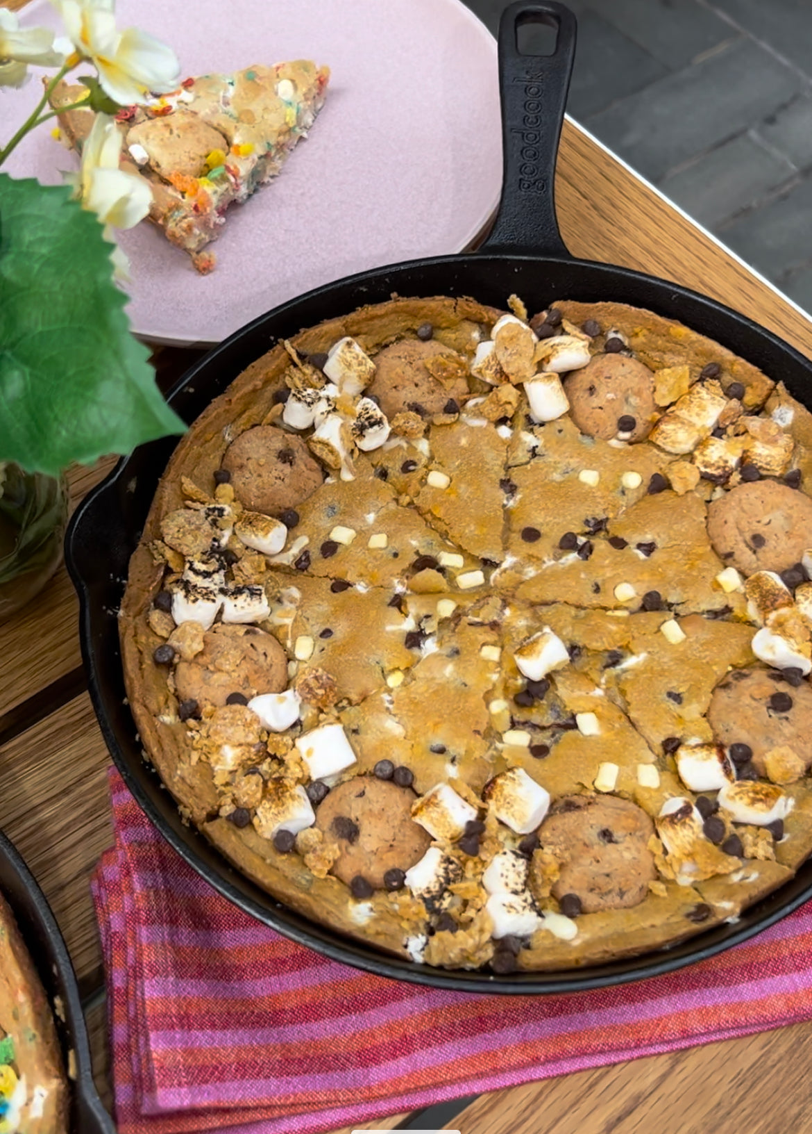 The Modern Gourmet Chocolate Chip Cookie Mix Cast Iron Skillet Holiday Gift