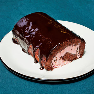 Side view of ice cream roll cake