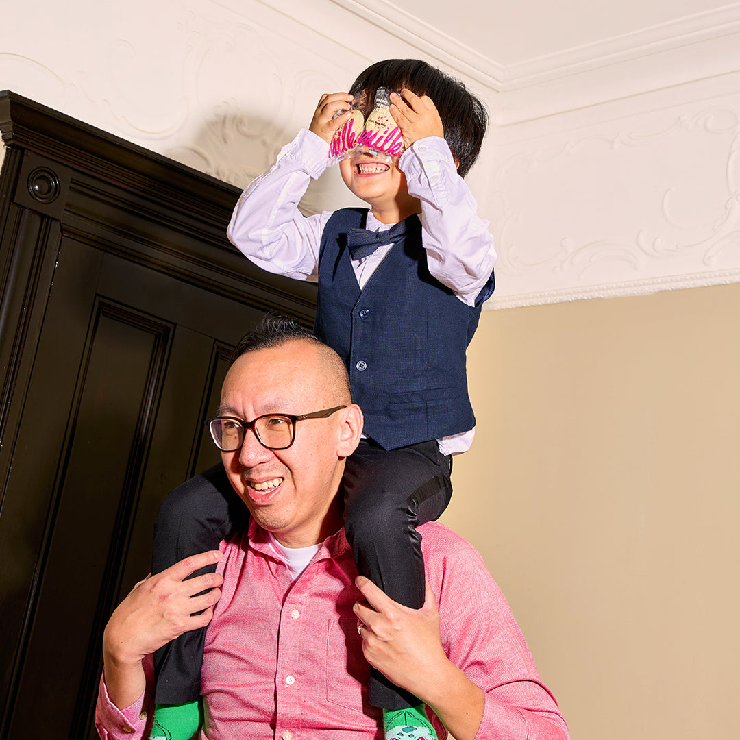 Peppermint Bark Snap Tin